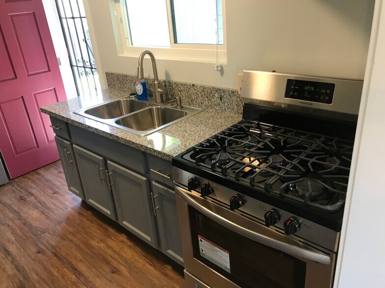 More Photos Of 510 Maple St, West Sacramento Apartments For Sale