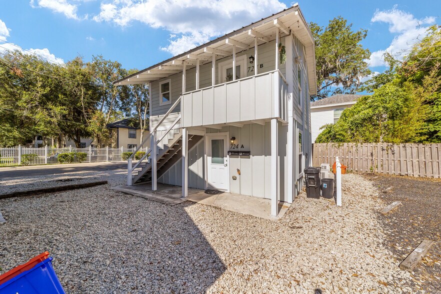 More Photos Of 301 NW 8th St, Gainesville Apartments For Sale