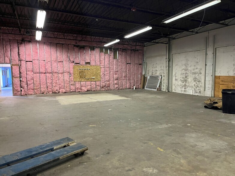 More Photos Of 7661-7671 Beth Bath Pike, Bath Warehouse For Lease