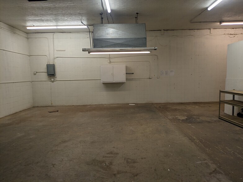 More Photos Of 546 Hoyt St, Painesville Warehouse For Sale