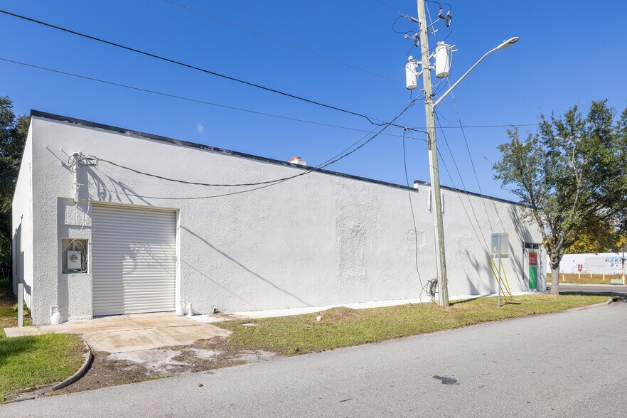 More Photos Of 452 E 8th St, Jacksonville Light Manufacturing For Sale
