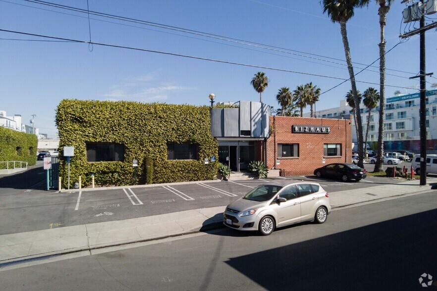 More Photos Of 4136 Del Rey Ave, Marina Del Rey Coworking Space