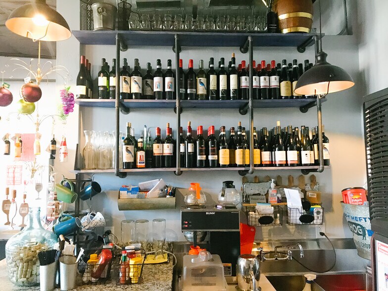 More Photos Of 300 Connally St, Sulphur Springs Restaurant For Sale