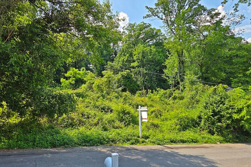 Primary Photo Of 3412 Arnold Ln, Falls Church Land For Sale