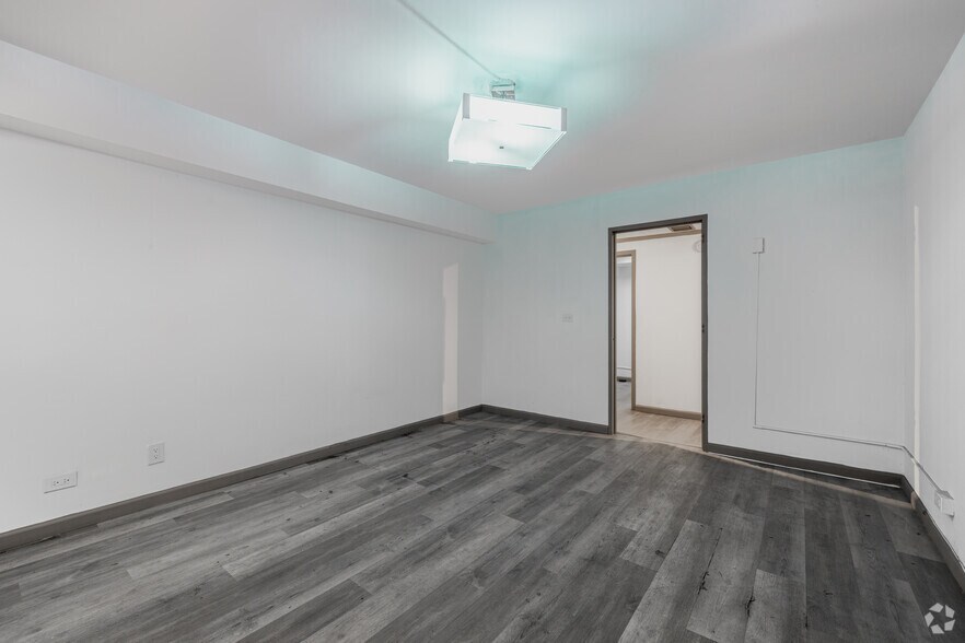 More Photos Of 310 Lexington Ave, New York Apartments For Sale