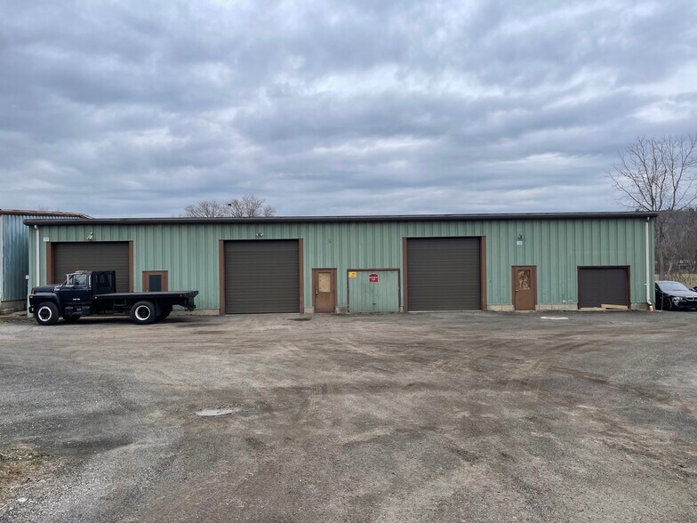 More Photos Of 85 Danbury Rd, New Milford Industrial For Lease