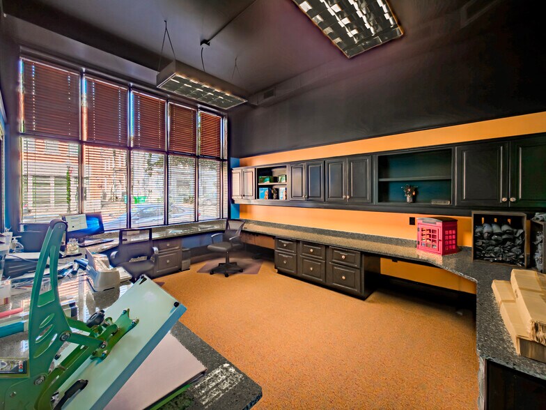 More Photos Of 105-111 W Central, Valdosta Storefront Retail Office For Sale