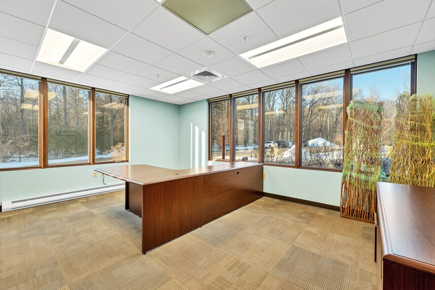 More Photos Of 81 Whittier Hwy, Moultonborough Office For Sale