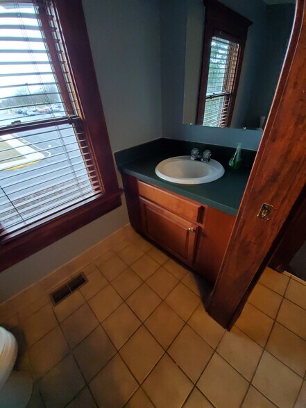 More Photos Of 60 Hill Rd S, Pickerington Medical For Sale