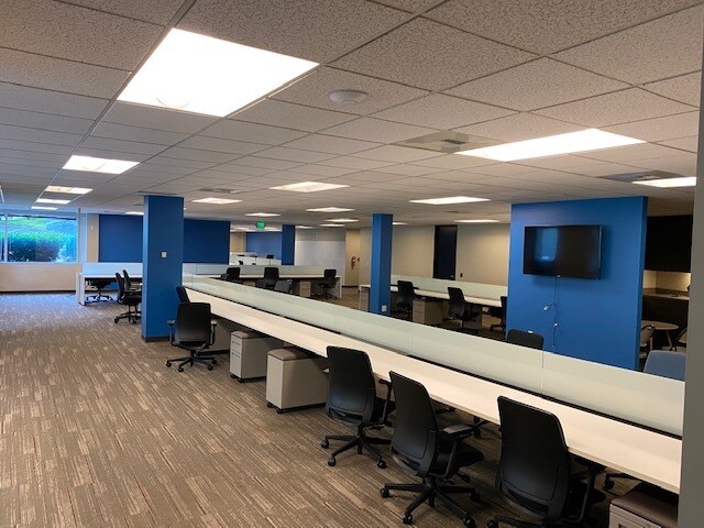 More Photos Of 3600 136th Pl SE, Bellevue Coworking Space