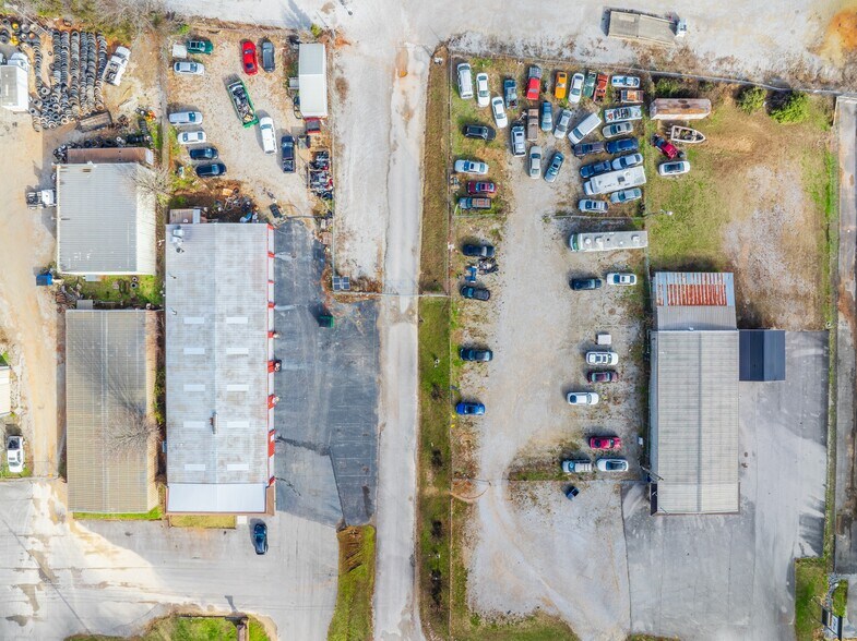 More Photos Of 2828 Jordan Ln NW, Huntsville Auto Repair For Sale