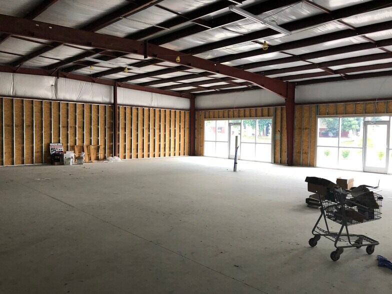 More Photos Of 176 New Porter Pike Rd, Bowling Green Service For Lease