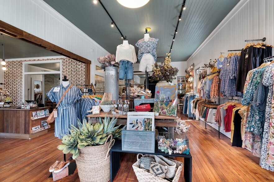 More Photos Of 632-636 High St, Comfort General Retail For Sale