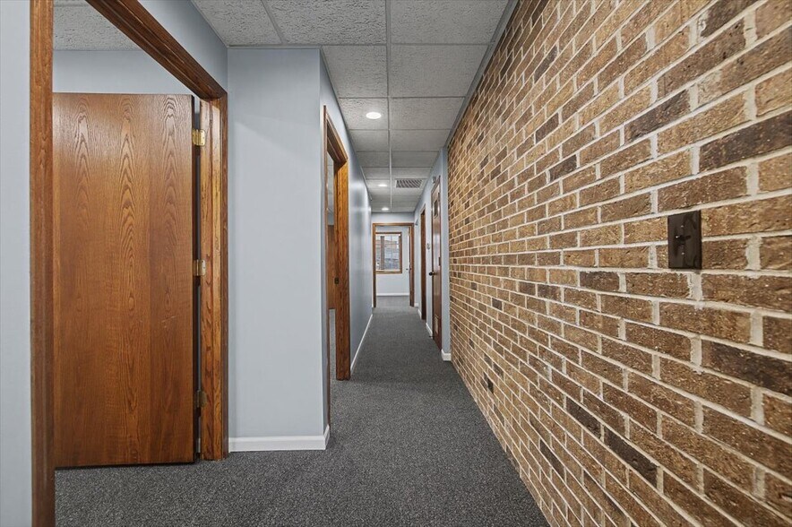 More Photos Of 50 Ela St, Barrington Medical For Lease