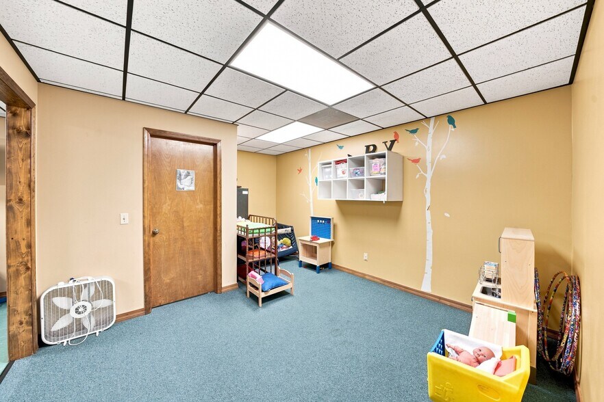 More Photos Of 951 S Kingshighway St, Sikeston Office For Sale
