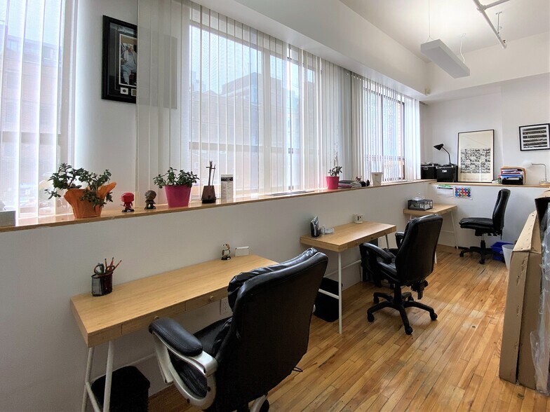 More Photos Of 487 Adelaide St W, Toronto Loft Creative Space For Lease