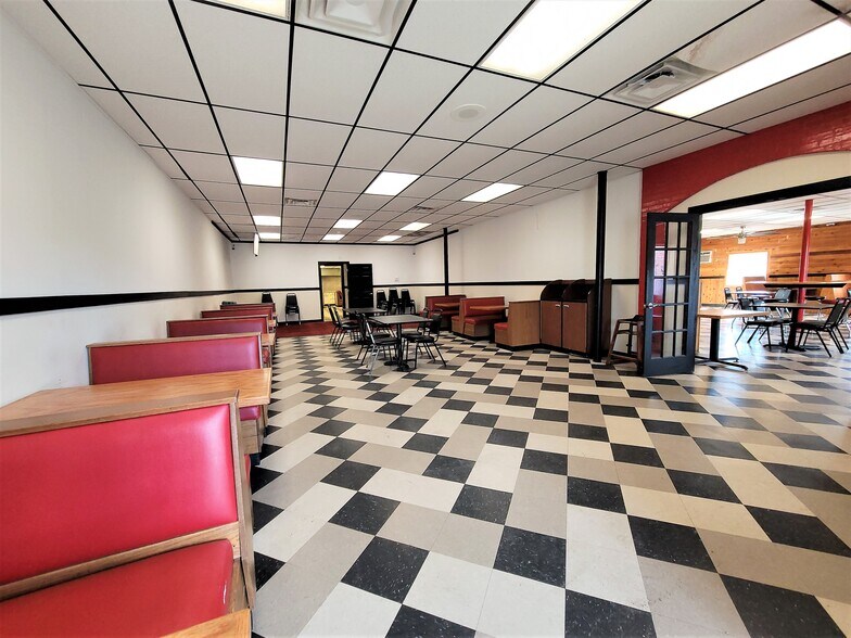 More Photos Of 1606 Argillite Rd, Flatwoods Restaurant For Sale