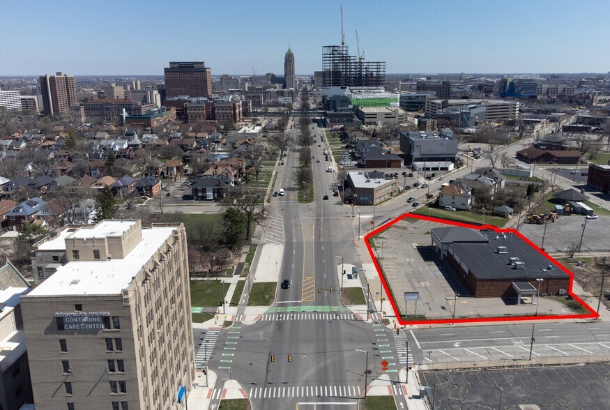 More Photos Of 2590 W Grand Blvd, Detroit Drugstore For Sale