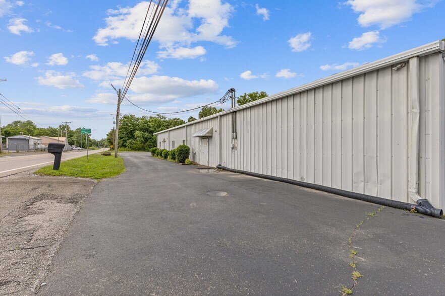 More Photos Of 1094 N Main St, Ashland City Light Manufacturing For Sale