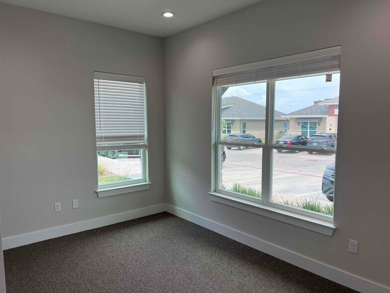 More Photos Of 2951 FM 1460, Georgetown Medical For Sale