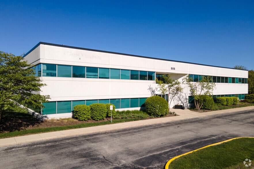 More Photos Of 555 Waters Edge, Lombard Office For Lease