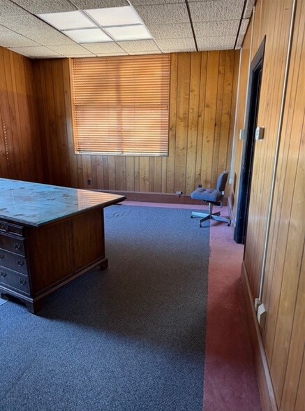 More Photos Of 151 Granite Quarry Trl, Mount Airy Office For Lease