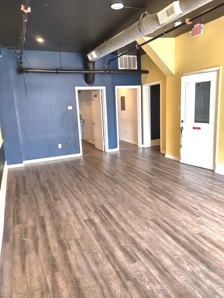 More Photos Of 801 Church St, Lynchburg Office Residential For Lease
