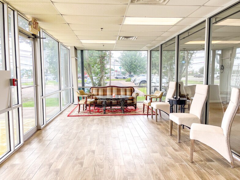 More Photos Of 1905 W Airline Hwy, La Place Freestanding For Sale