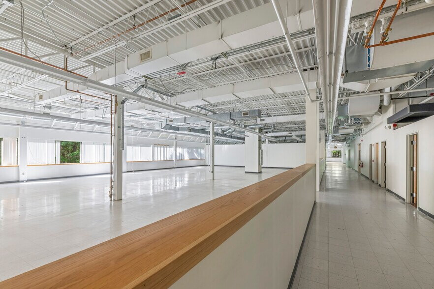 More Photos Of 155 Swanson Rd, Boxborough Research And Development For Lease
