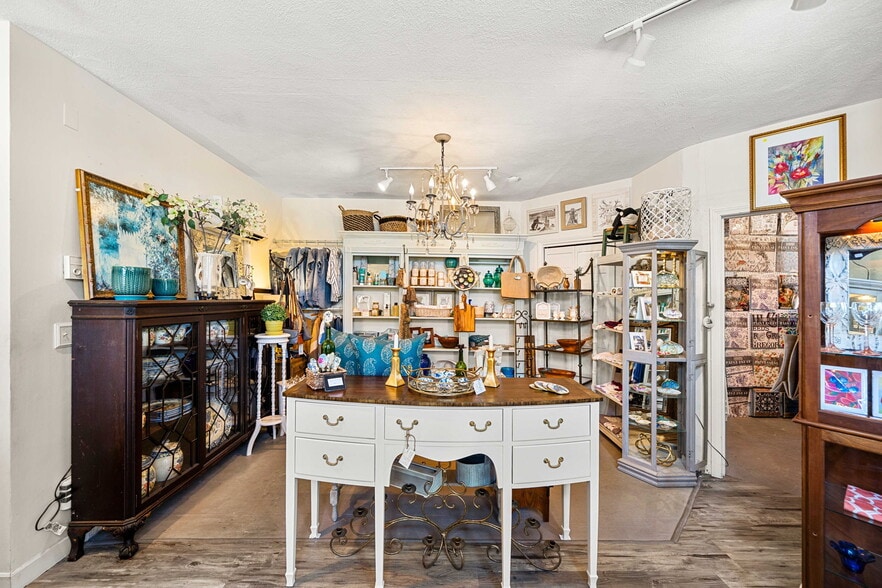 More Photos Of 30-32 Water Street #2, Newburyport General Retail For Sale