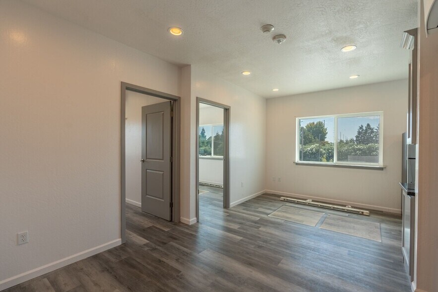 More Photos Of 183 S Austin Rd, Manteca Self Storage For Sale