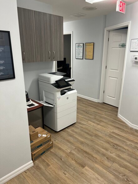 More Photos Of 1104 Kyle Wood Ln, Brandon Medical For Sale