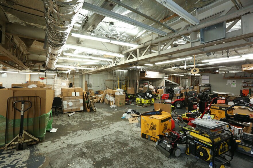 More Photos Of 620 South Ave, Rochester Light Manufacturing For Sale