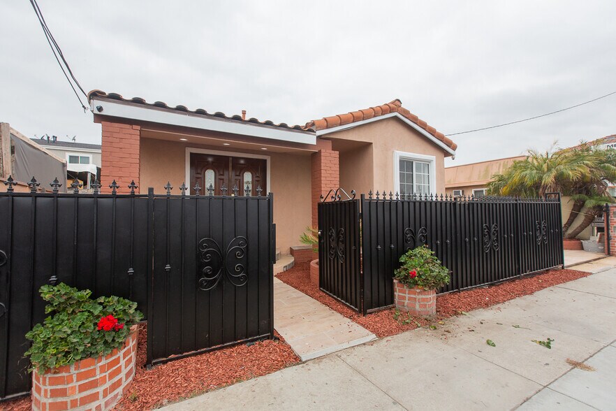 More Photos Of 14425 Prairie Ave, Lawndale Office Residential For Sale