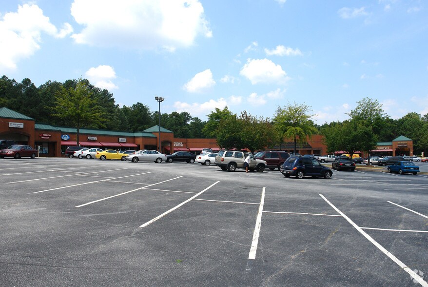 More Photos Of 8610 Roswell Rd, Sandy Springs Freestanding For Sale