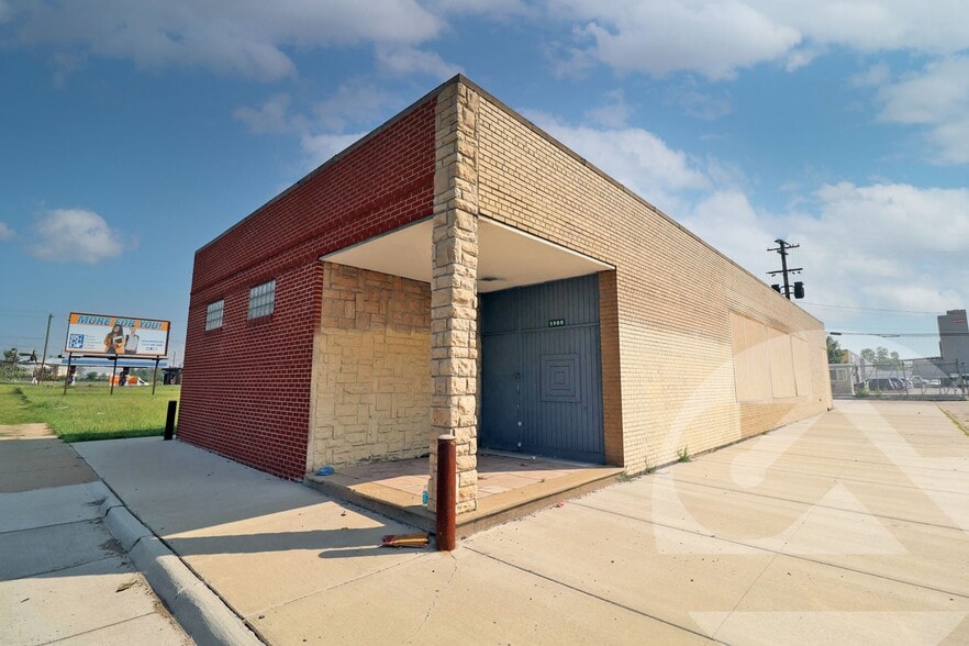 Primary Photo Of 5900 Mount Elliott St, Detroit Freestanding For Lease