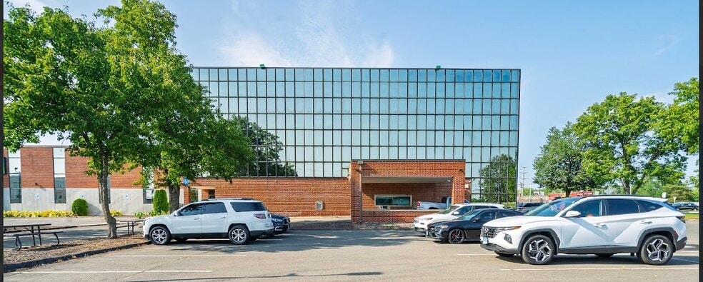 More Photos Of 477 Connecticut Blvd, East Hartford Medical For Lease