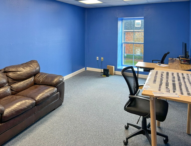 More Photos Of 2622-2632 Metairie Lawn Dr, Metairie Medical For Lease