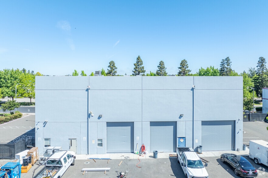 More Photos Of 200 Harris Ave, Sacramento Warehouse For Sale