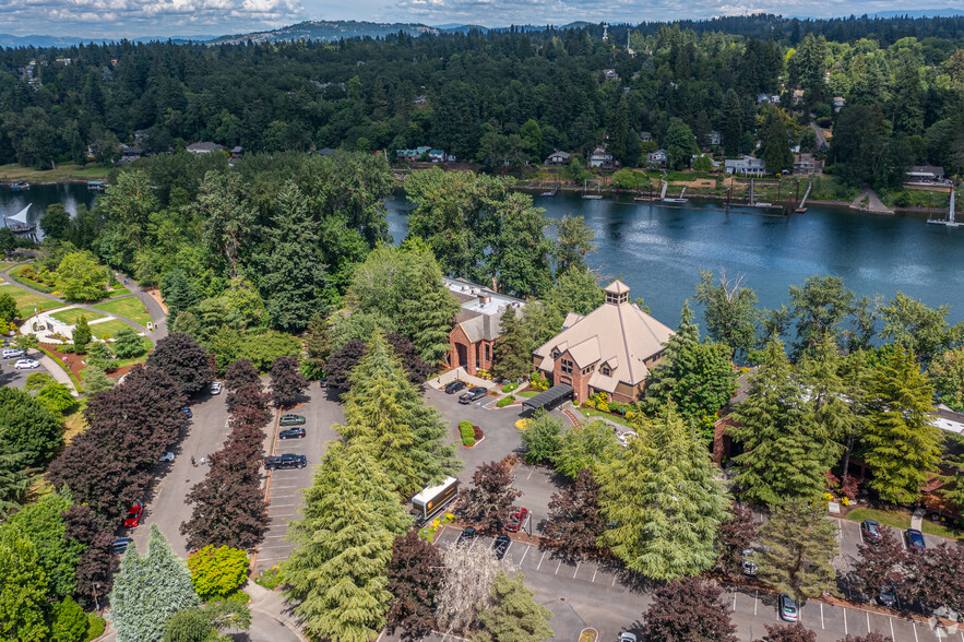 Primary Photo Of 300 Oswego Pointe Dr, Lake Oswego Office For Lease