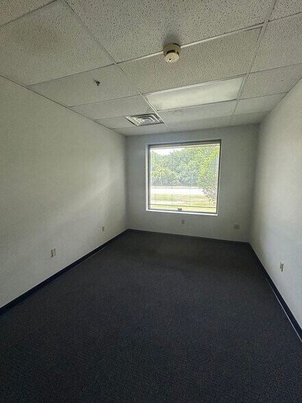 More Photos Of 2301 N Bendix Dr, South Bend Unknown For Lease