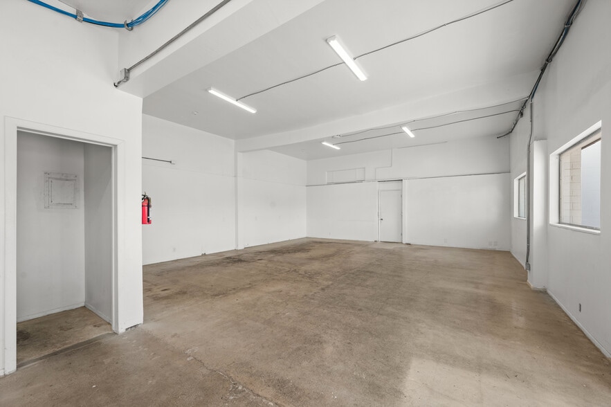 More Photos Of 636 S 200 W, Salt Lake City Office For Lease