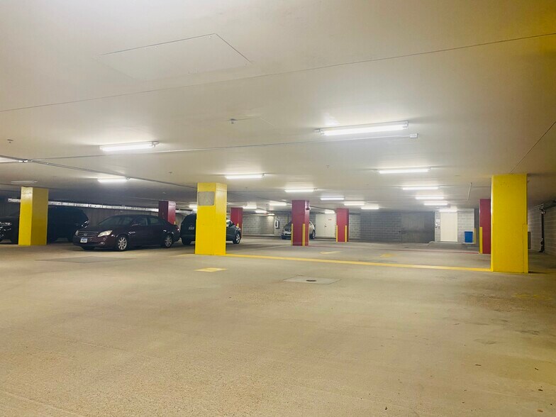 More Photos Of 500 Main St, Dubuque Office For Sale