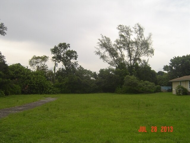 More Photos Of 2449 Taylor St, Hollywood Land For Sale