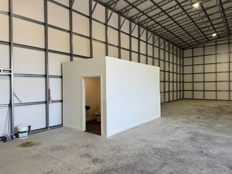 More Photos Of 2218 Guava Dr, Edgewater Warehouse For Sale