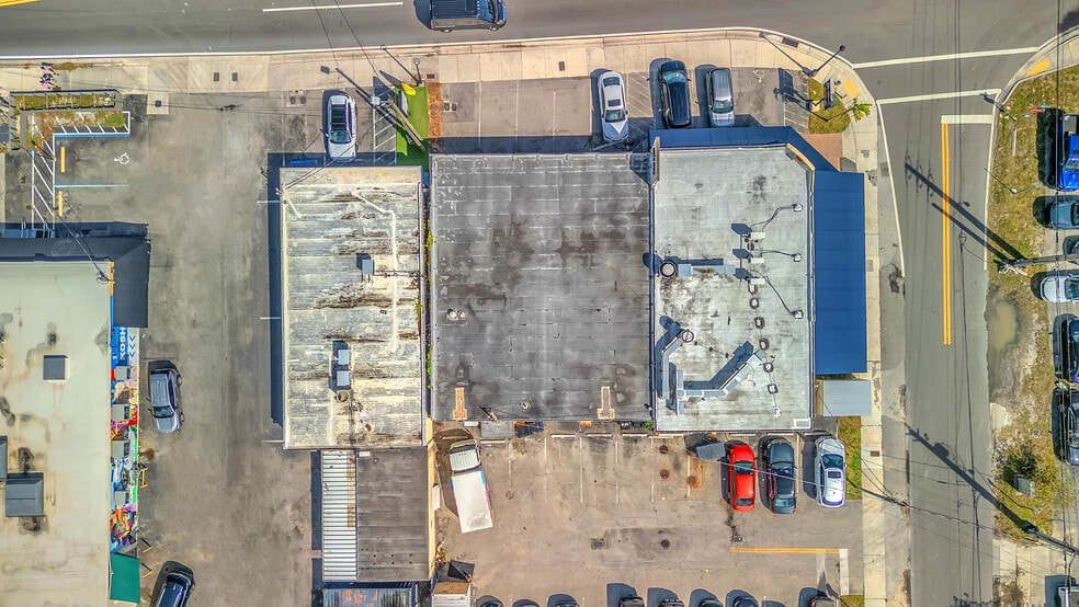 More Photos Of 18480-18484 W Dixie Hwy, North Miami Beach Unknown For Lease