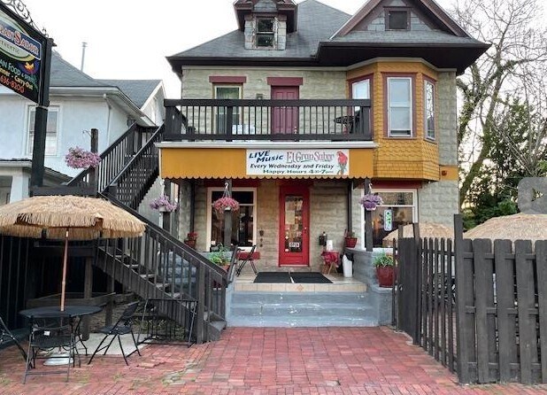 Primary Photo Of 413 Kerens Ave, Elkins General Retail For Sale