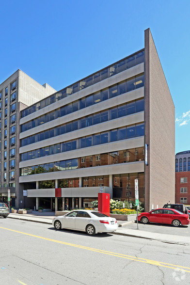 Primary Photo Of 222 Somerset St W, Ottawa Medical For Sale