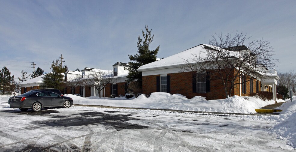 More Photos Of 4635 Richmond Rd, Warrensville Heights Medical For Lease