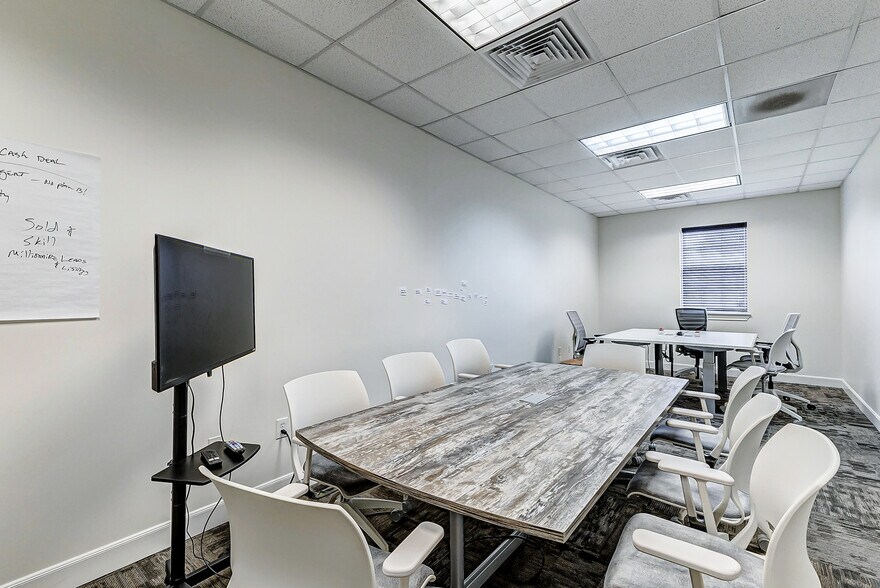 More Photos Of 7930 Broadway St, Pearland Medical For Lease